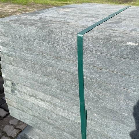 Kunststof onderregel 4x8x280cm Grijs (uitlopend)